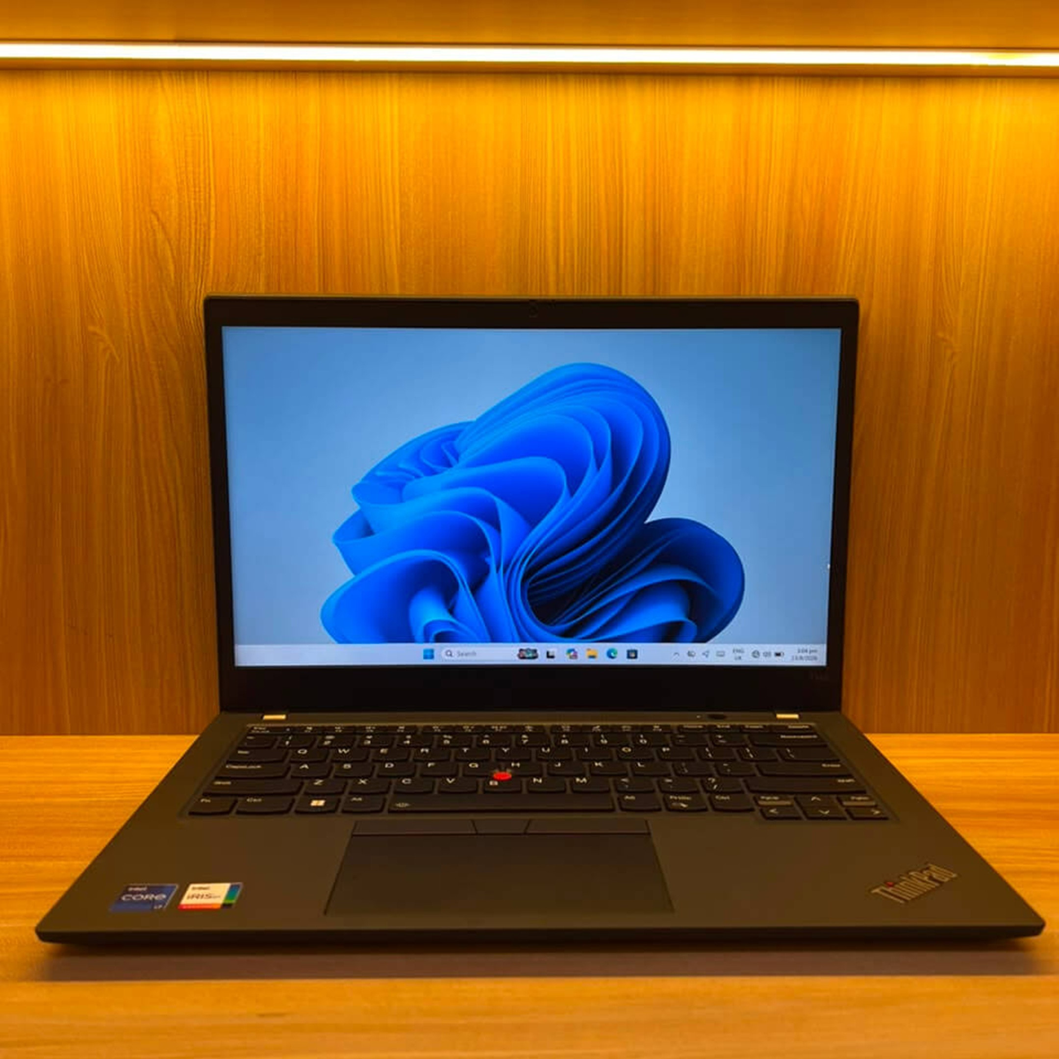 LENOVO TINKPAD T14S G2 CORE I7 RAM 16 SSD 